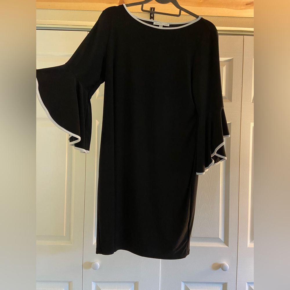 Annalee + Hope dress size Large